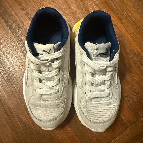 Puma Kids Slip On shoes  color White/Yellow/Gray size 12 - Picture 3 of 9